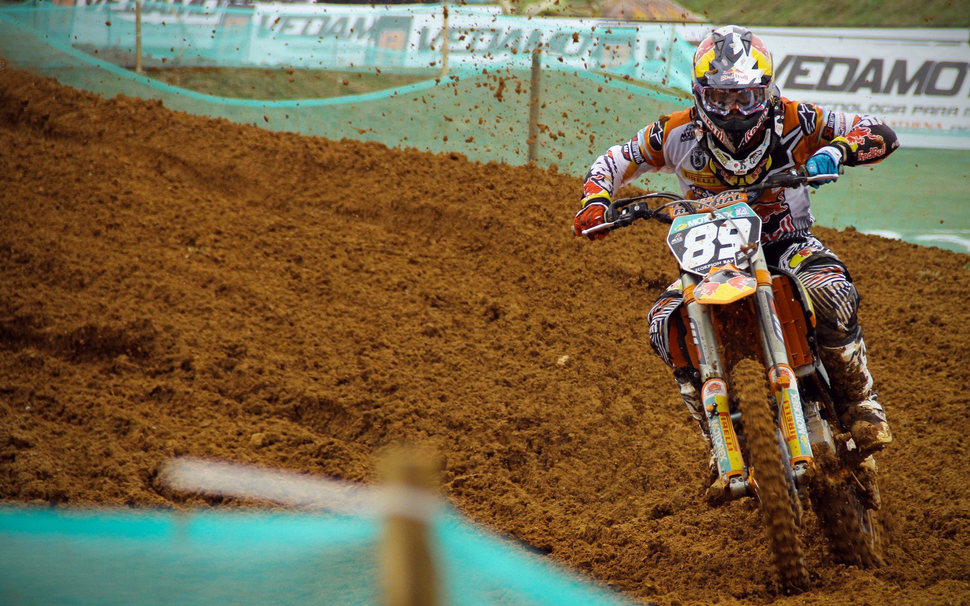 《CS_GO》新赛季线上线下同步，比赛公平性再提升，csgo线下赛和线上赛区别大吗