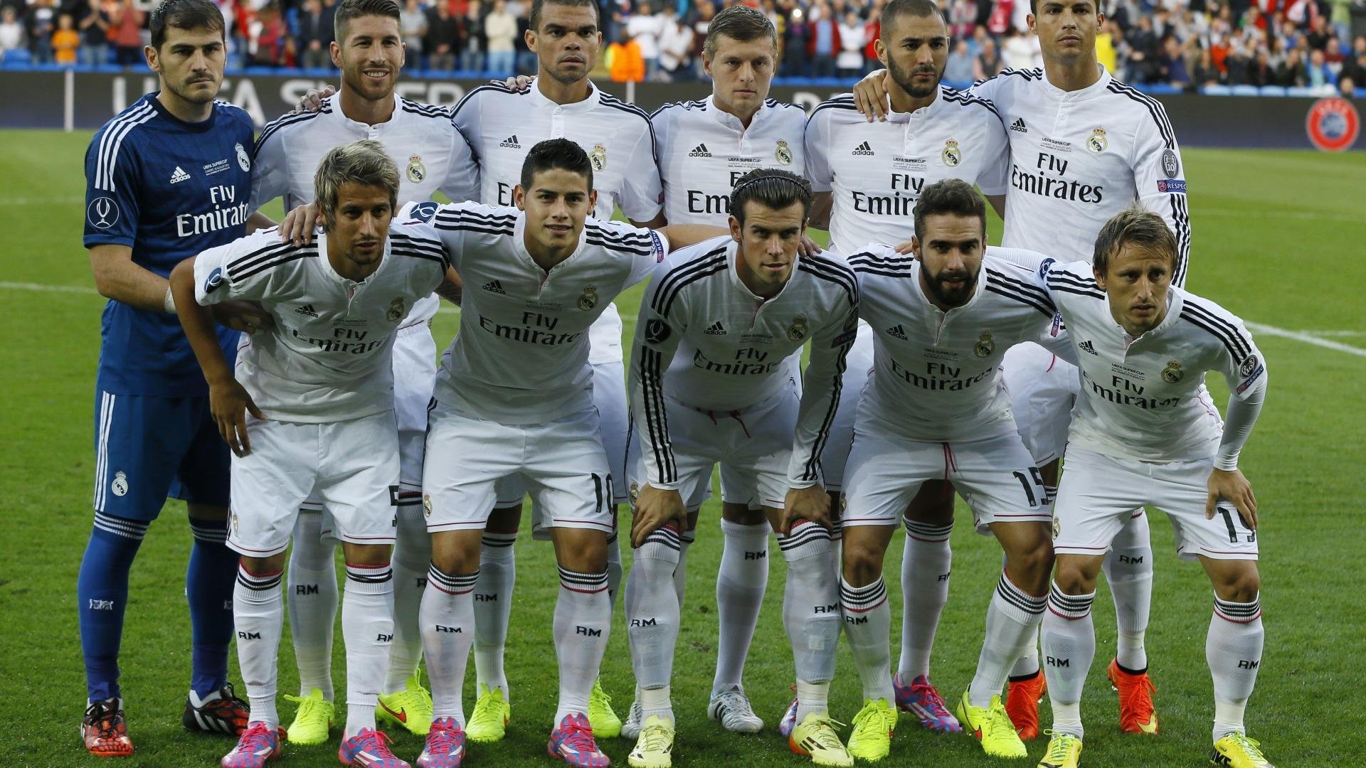 新西兰全黑队的球员展现了极高的技术水平和战术理解力，新西兰全黑战舞视频