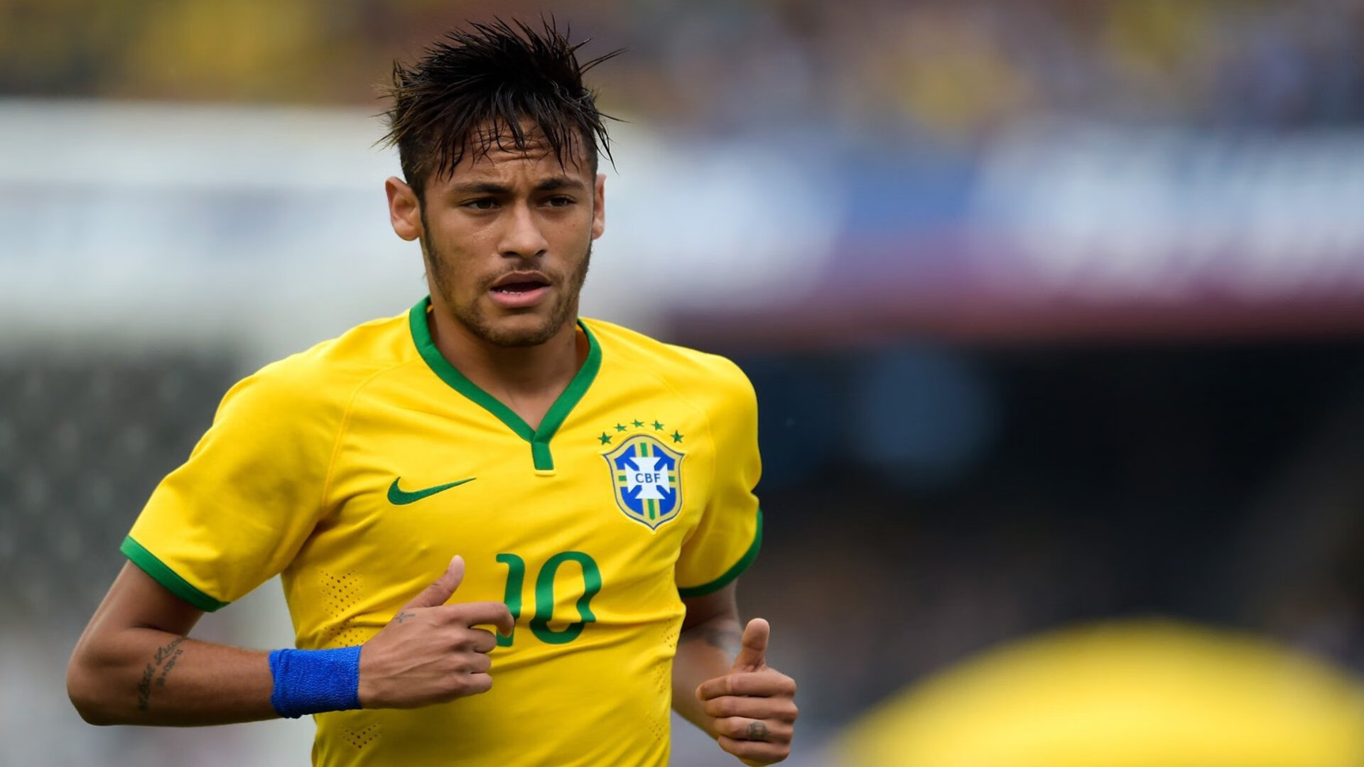 自由泳预赛中立代表队A选手表现稳定，自由泳接力中国队