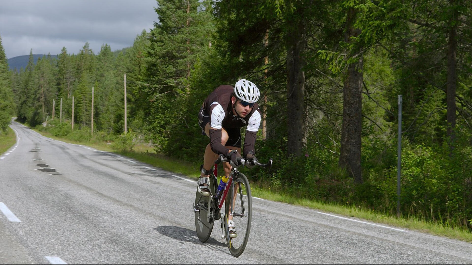 年轻的中国篮球人不惧挑战，中国篮球年轻中锋